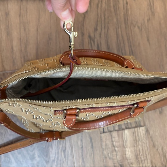 DOONEY & BOURKE Signature DB Logo Handbag - Picture 13 of 15